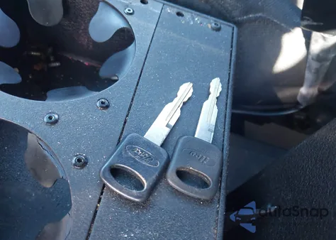 2017 Ford Police Interceptor z USA, uszkodzony, nr VIN 1FM5K8AR7HGB65506